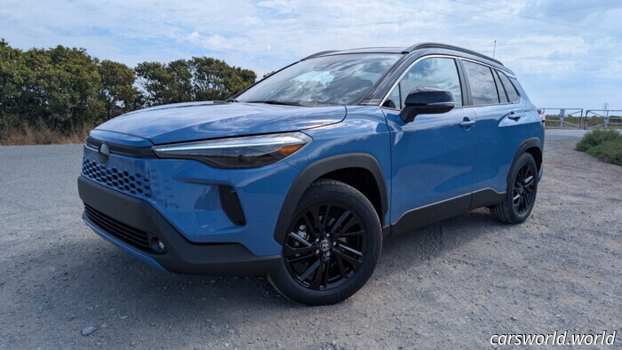 Un diminuto tornillo acaba de enviar 55.000 híbridos de vuelta a Toyota | Carscoops